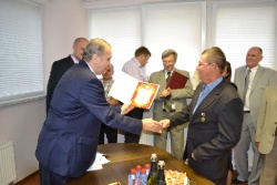 Награждение ветеранов строительной отрасли.