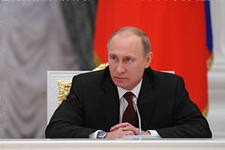 Владимир Путин призвал ускорить реализацию указов о социально-экономическом развитии страны