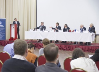 Владимир Яковлев принял участие в IX практической конференции «Развитие строительного комплекса Санкт-Петербурга и Ленинградской области»