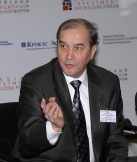 Вице-президент Национального объединения проектировщиков, Вице-президент Российского союза строителей, Президент НП «Объединение строительных организаций среднего и малого бизнеса» Анвар Шамухамедович Шамузафаров  7 декабря на Всероссийском совещании Российского инвестиционно-строительного форума 2011.