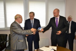 Награждение ветеранов строительной отрасли.