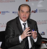 Вице-президент Национального объединения проектировщиков, Вице-президент Российского союза строителей, Президент НП «Объединение строительных организаций среднего и малого бизнеса» Анвар Шамухамедович Шамузафаров  7 декабря на Всероссийском совещании Российского инвестиционно-строительного форума 2011.