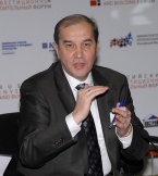 Вице-президент Национального объединения проектировщиков, Вице-президент Российского союза строителей, Президент НП «Объединение строительных организаций среднего и малого бизнеса» Анвар Шамухамедович Шамузафаров  7 декабря на Всероссийском совещании Российского инвестиционно-строительного форума 2011.