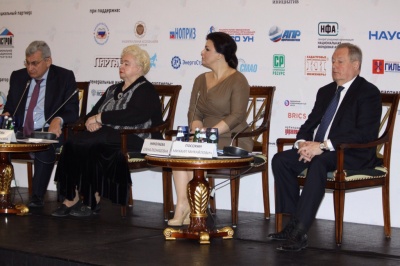 Михаил Посохин: «Нельзя принимать профильные законы без согласования с профессиональным сообществом»