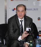 Вице-президент Национального объединения проектировщиков, Вице-президент Российского союза строителей, Президент НП «Объединение строительных организаций среднего и малого бизнеса» Анвар Шамухамедович Шамузафаров  7 декабря на Всероссийском совещании Российского инвестиционно-строительного форума 2011.